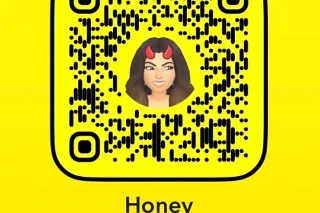 🛑 Stop scrolling... indulge in something worth your time 💋 - Image 1