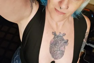 Start your New Year's off the right way cum drop your balls on me - Image 10