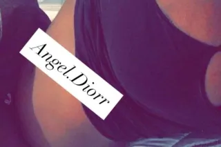 hey Texas its my first time 😜Cum experience this georgia peach👠 160HH/Incall spc...240Hr - Image 2