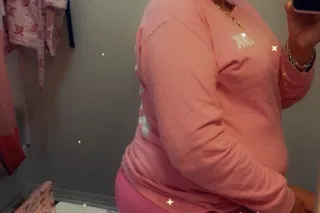 Thick Big Booty Latina - Image 4